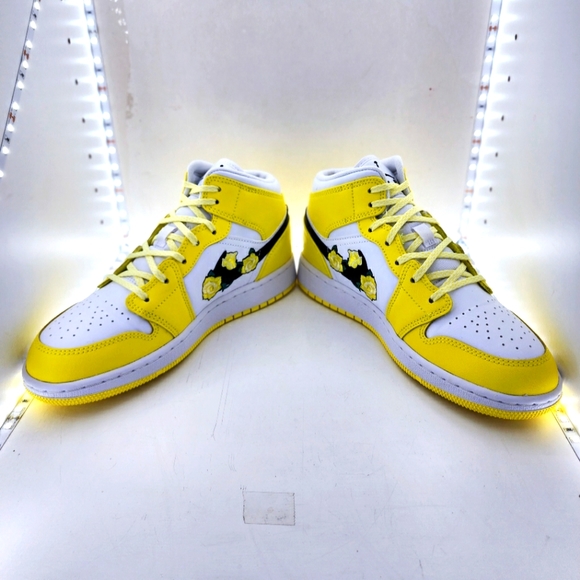 ❗️SOLD ❗️Air Jordan 1 MID | DYNAMIC YELLOW FLORAL (GS) - Picture 12 of 16